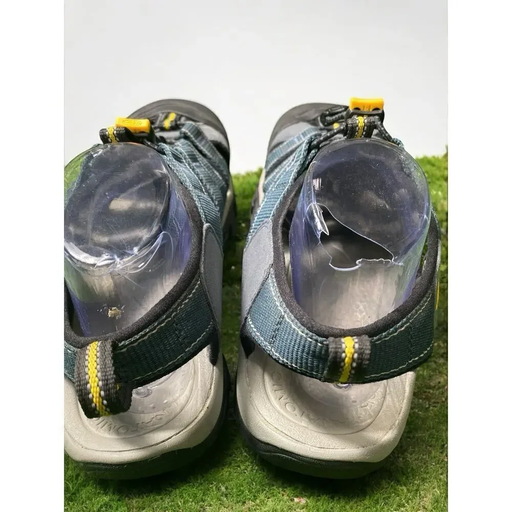 Keen stay adventure